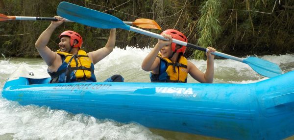 Actividad de Canoa Raft en el rio Cabriel