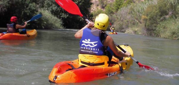 Kayak en Aguas Tranquilas